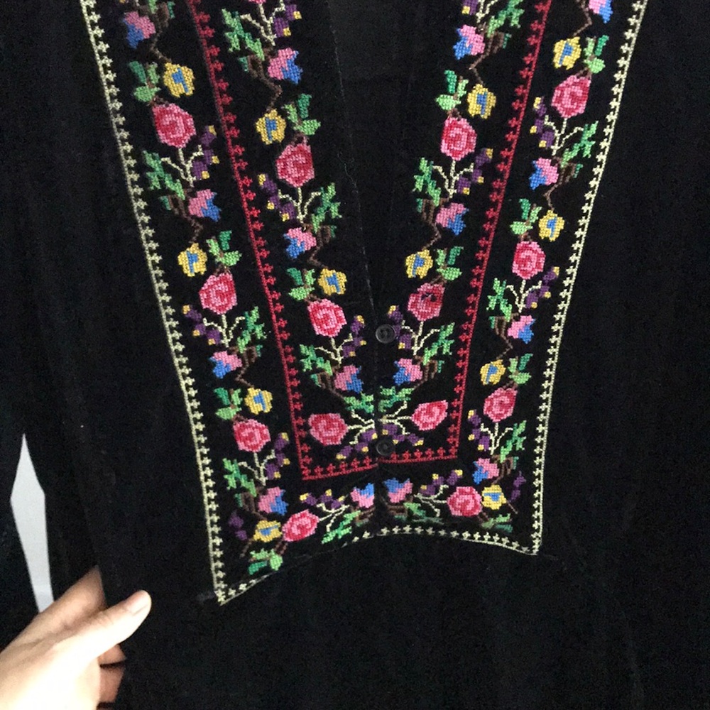 Black velvet mini dress - Picture 4 of 6